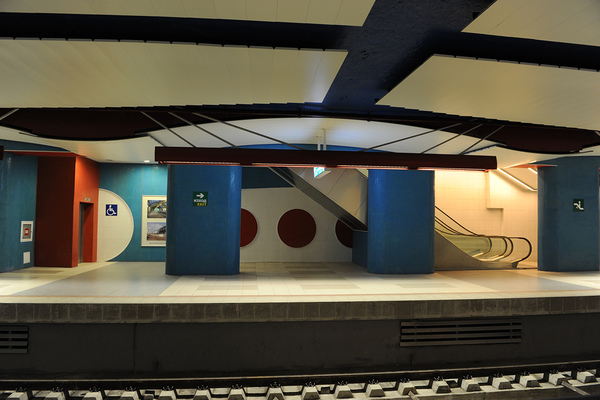 F. Joliot-Curie metro station, 7