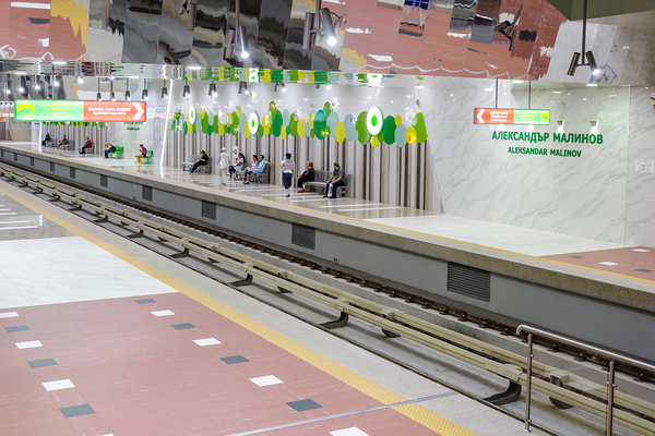 Aleksandar Malinov metro station, 3