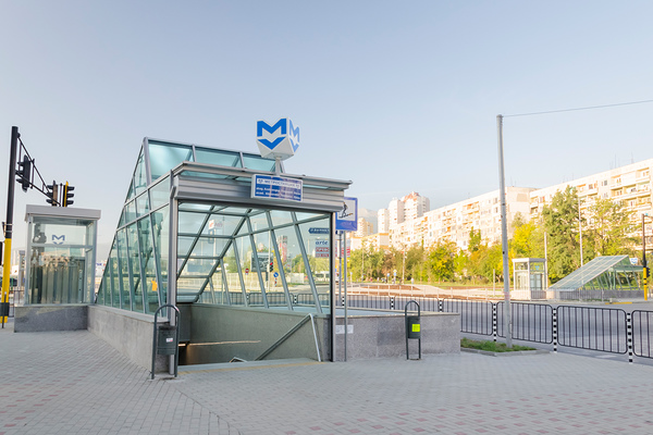 Balan metro station, 11