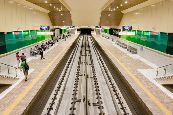 Druzhba metro station, 1