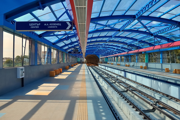 Lomsko shose metro station, 5
