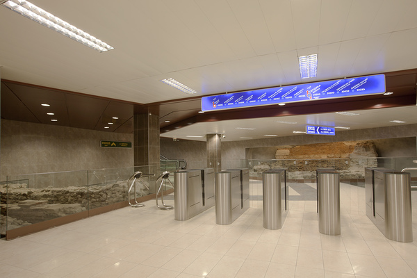 Serdica 2 metro station, 1