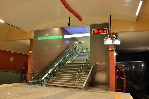 National Palace of Culture metro station, 3