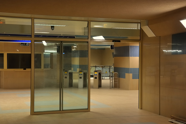 Метростанция Централна ЖП Гара, 8